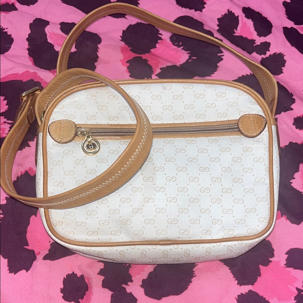 Gucci Monogram Camera bag Cream and Tan/caramel Crossbody Bag